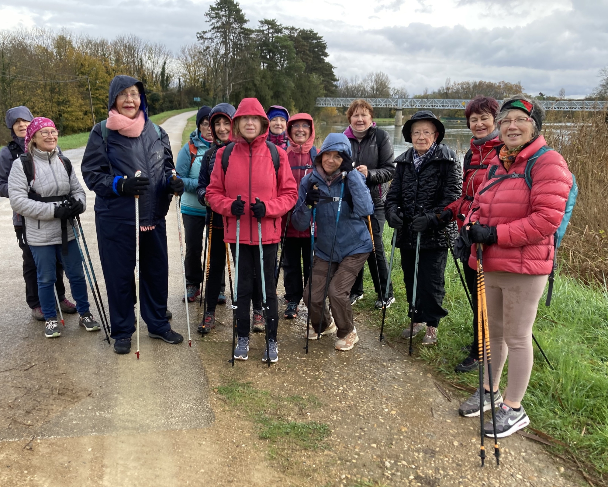 Marche nordique ALAP sous la pluie au Grand Large le 17 novembre 2024